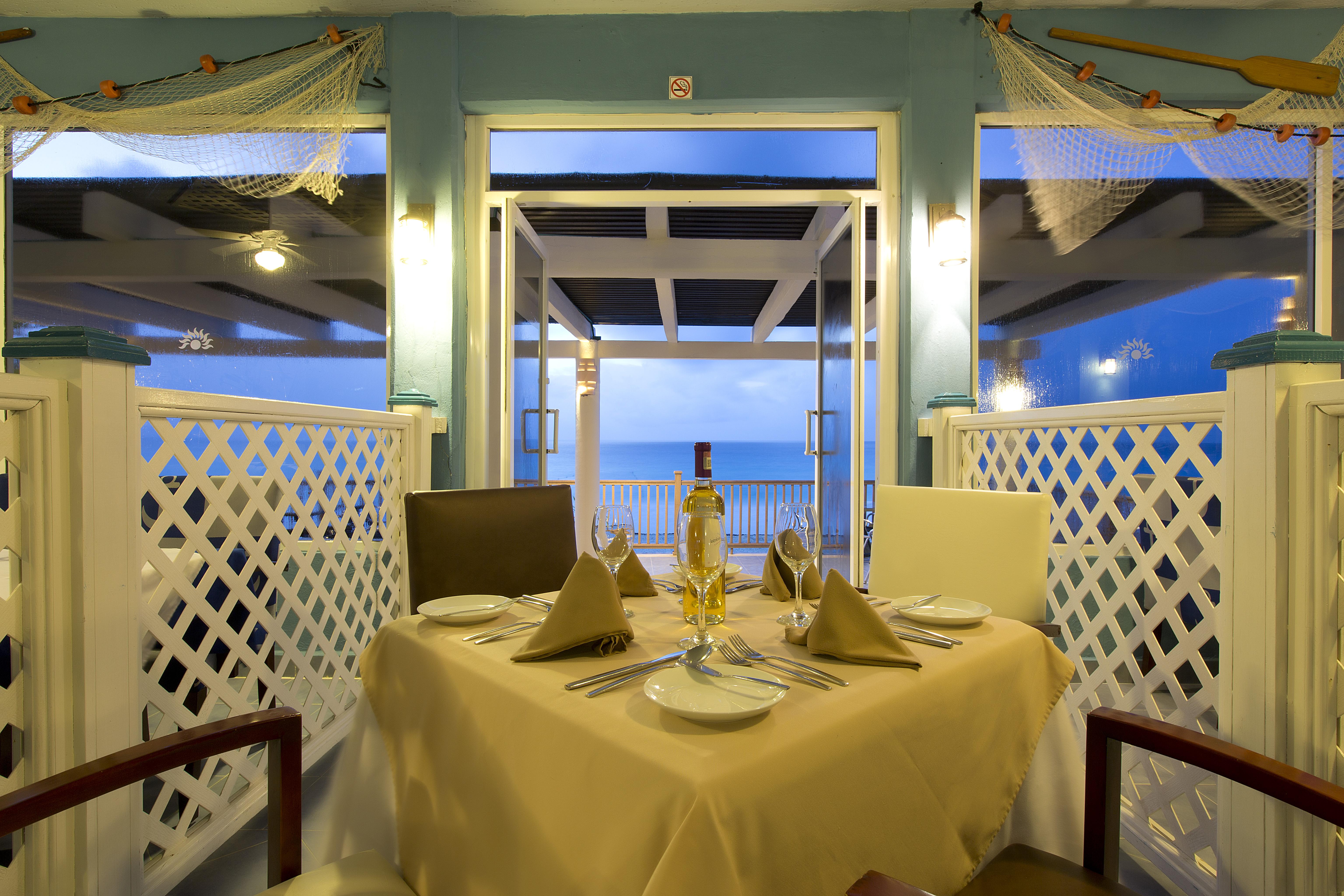 Golden Parnassus Resort & Spa (Adults Only) Cancun Bagian luar foto