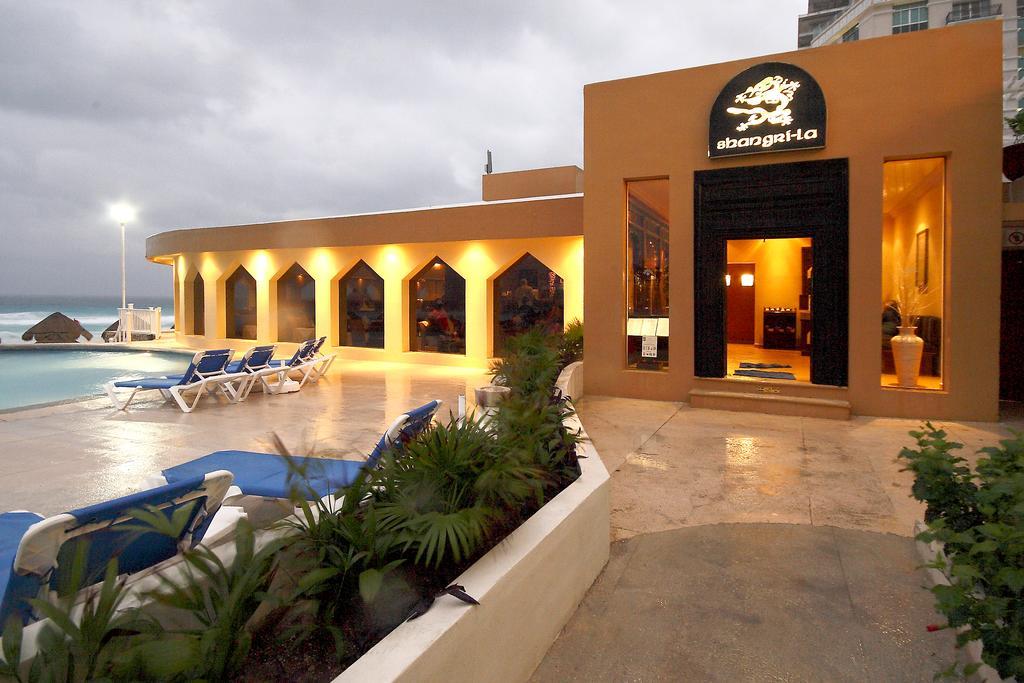 Golden Parnassus Resort & Spa (Adults Only) Cancun Bagian luar foto