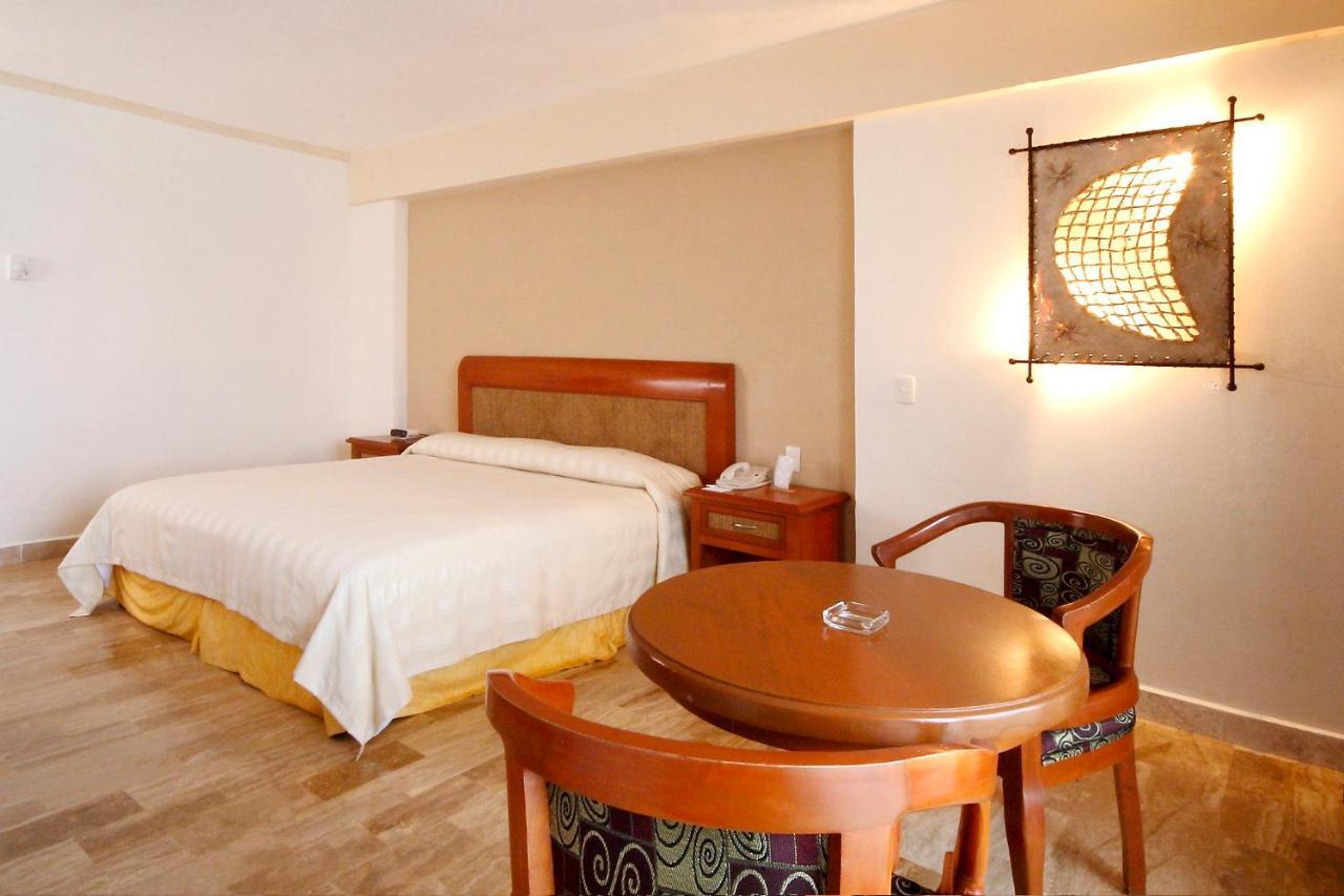 Golden Parnassus Resort & Spa (Adults Only) Cancun Bagian luar foto